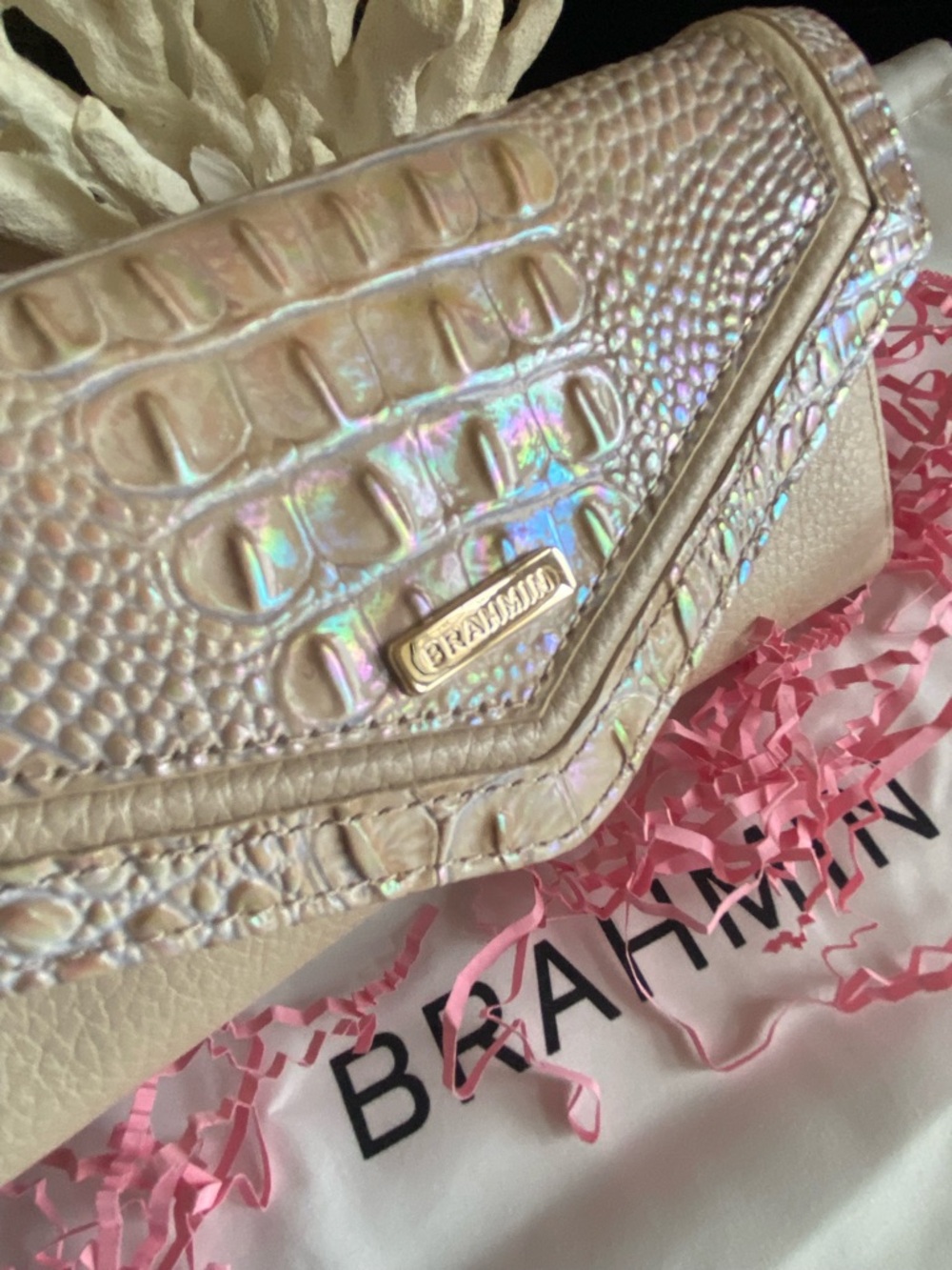 🌸 Iridescent PEARL ADMIRE VERONICA Brahmin Wallet NEW!!